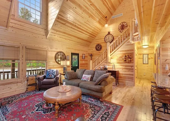 Kingfisher Cove Cabin 2